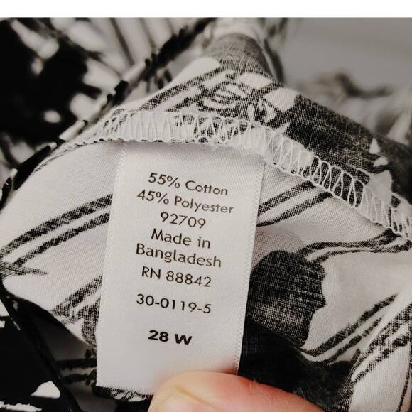 Roaman's Top Blouse Sleeveless Button Front 28W Floral - Picture 4 of 4